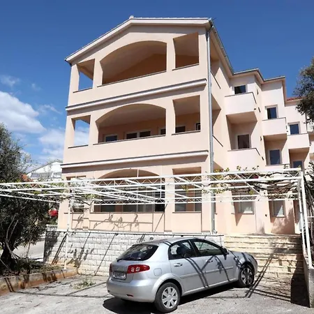 Beautiful 2 Bed *