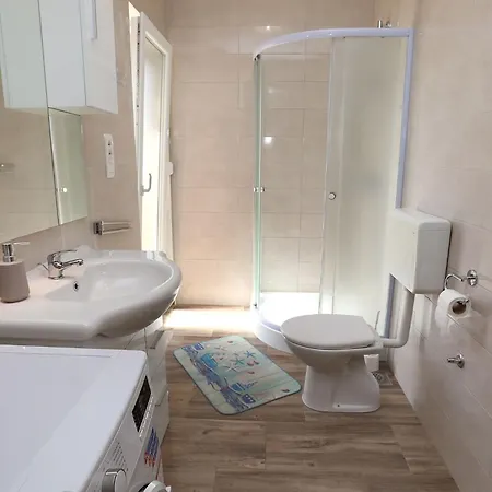 Beautiful 2 Bed