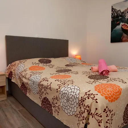 Beautiful 2 Bed *